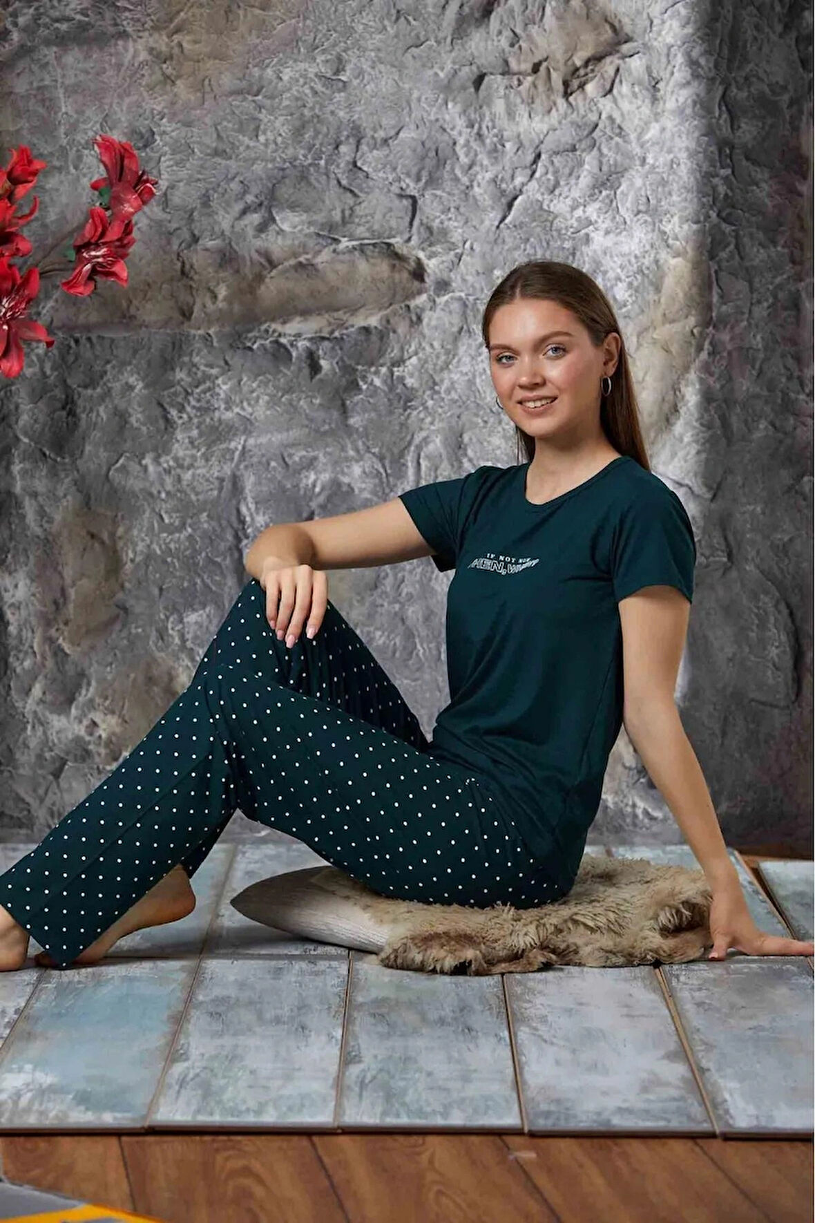 Lukitus Kısa Kol Milan Kumaş Kadın Pijama Takımı