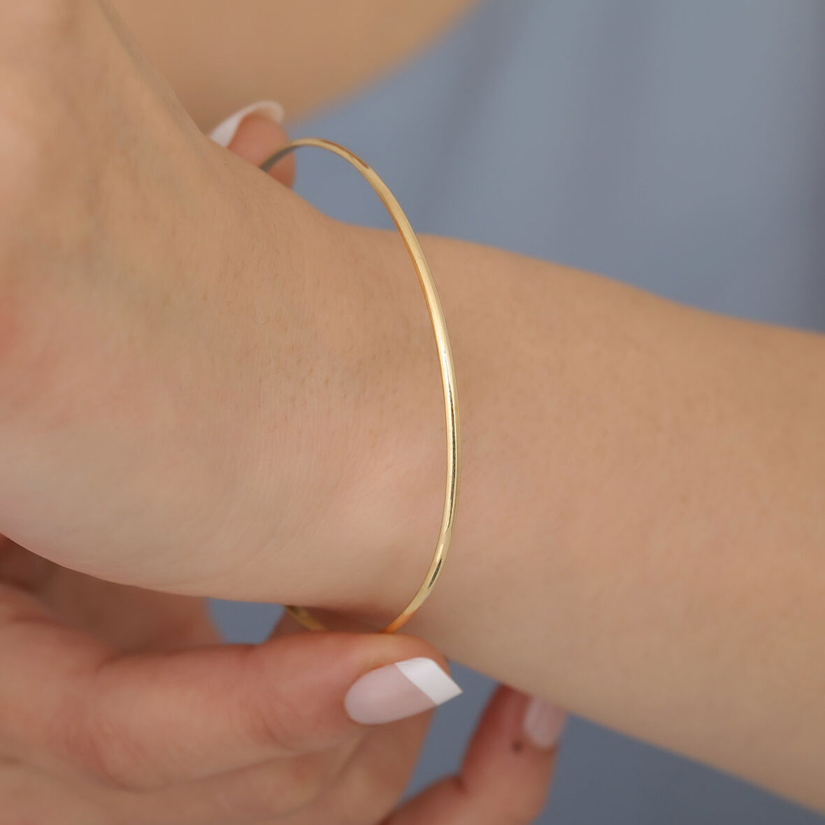 14 Ayar Mikron Altın Kaplama Düz Parlak Ajda Gümüş Bilezik - BV00113