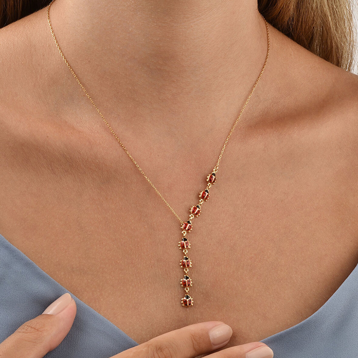 14 Ayar Altın Kaplama Zarif Uğur Böceği Kravat Y Gümüş Kolye - CNE00135