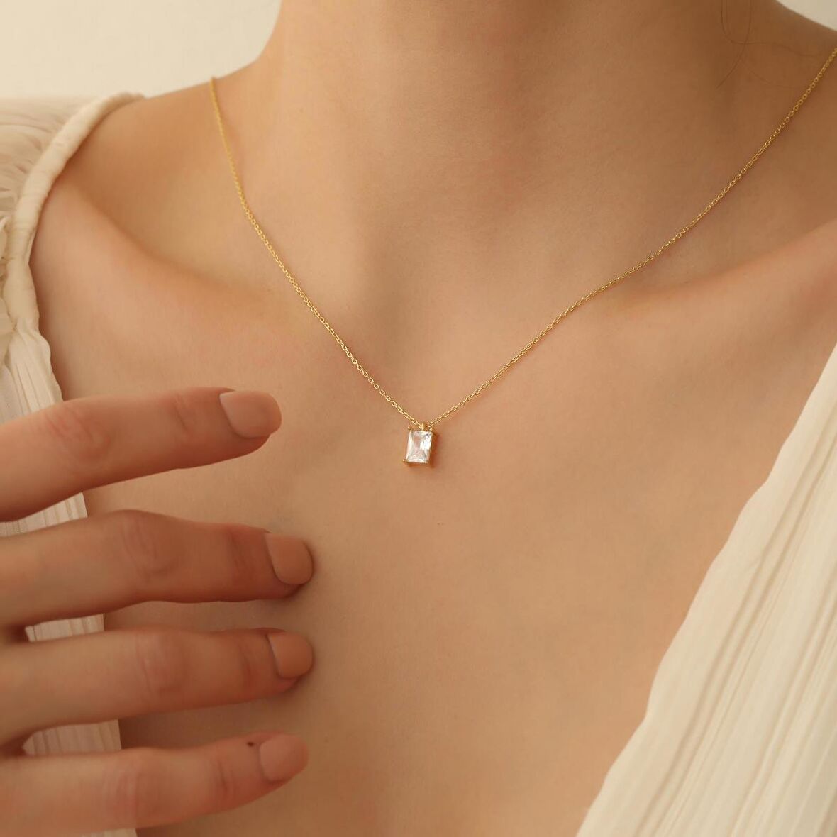 925 Ayar Gümüş Kristal Taşlı Baget Kolye - 8.50mm
