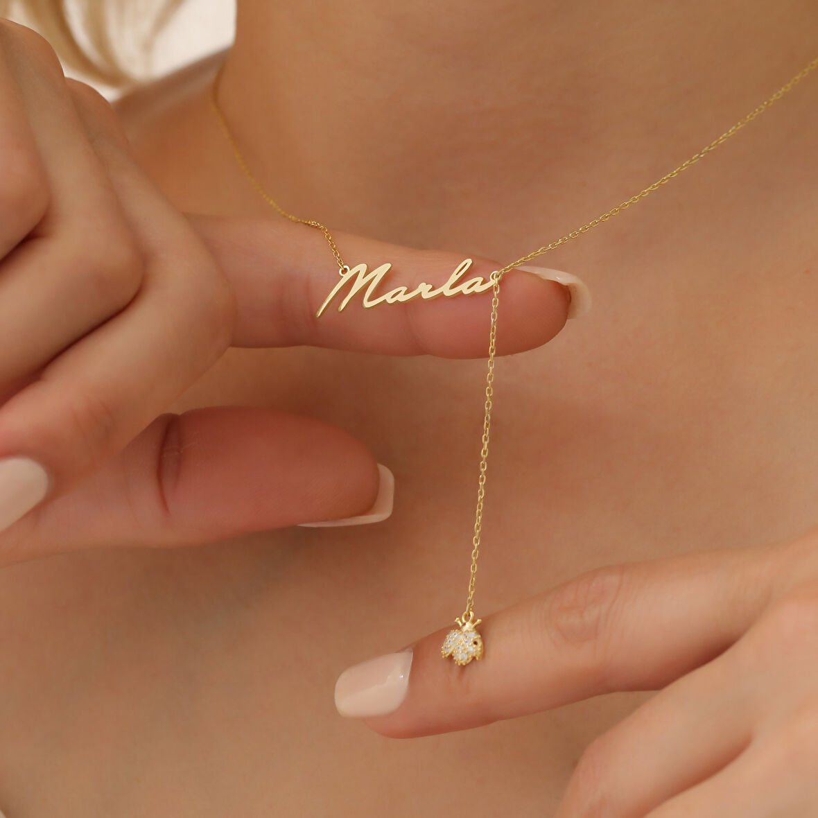 925 Ayar Gümüş İsimli Uğurböceği Sallantı Kravat Kolye