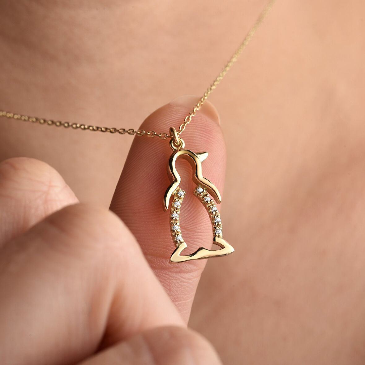 14 Ayar Altın Kaplama Taşlı Zarif Penguan Figür Kolye - CNS00608