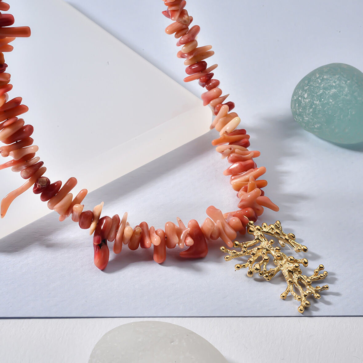 14 Ayar Altın Kaplama Doğal Düzensiz Dal  Mercan  El Yapımı Gümüş Kolye - CNS00631