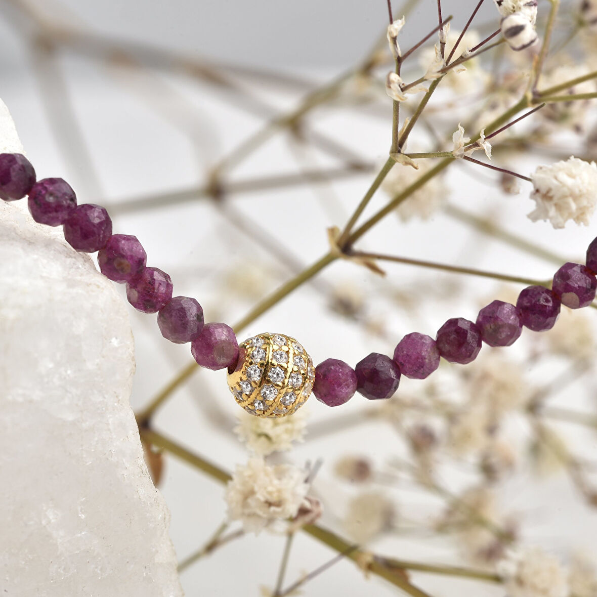  925 Ayar Gümüş Altın Kaplama Doğal Yakut Taşlı Kolye - NGS00114