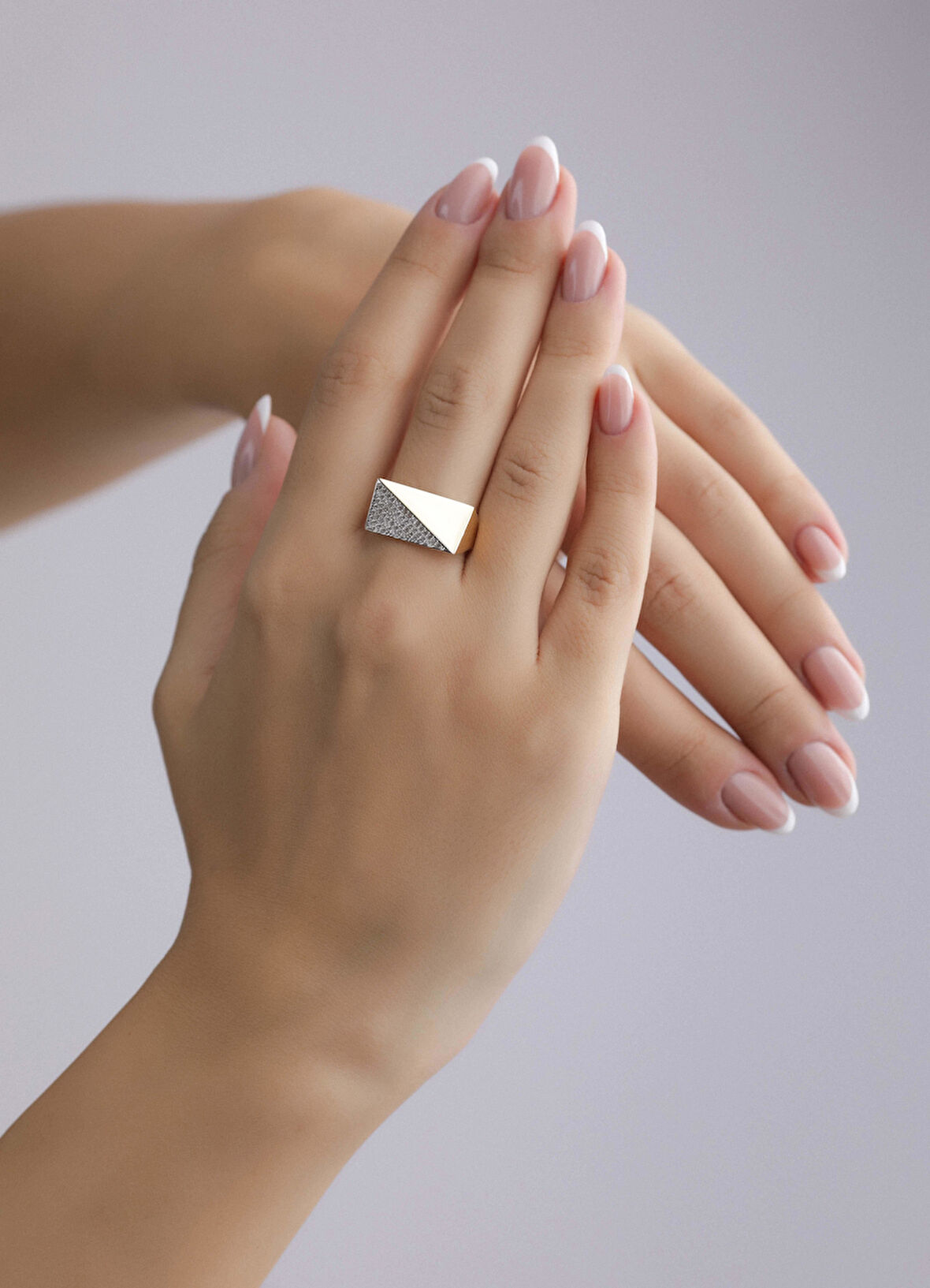 Nar-in Altın Mücevherat Tasarım Altın Yüzük 021