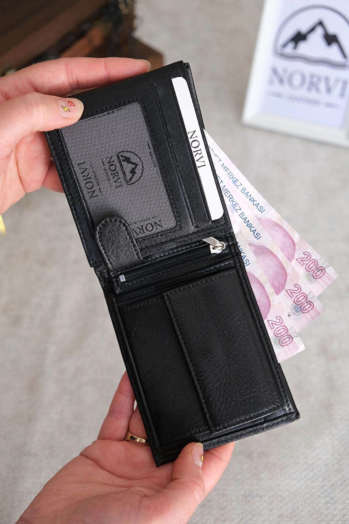 Bozuk Para Bölmeli Hakiki Deri Cüzdan Siyah