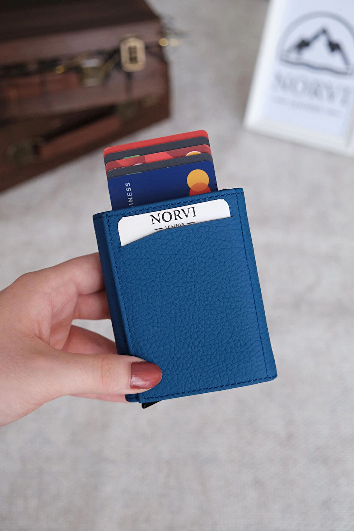 Mekanizmalı Otomatik Hakiki Deri Kartlık Mavi