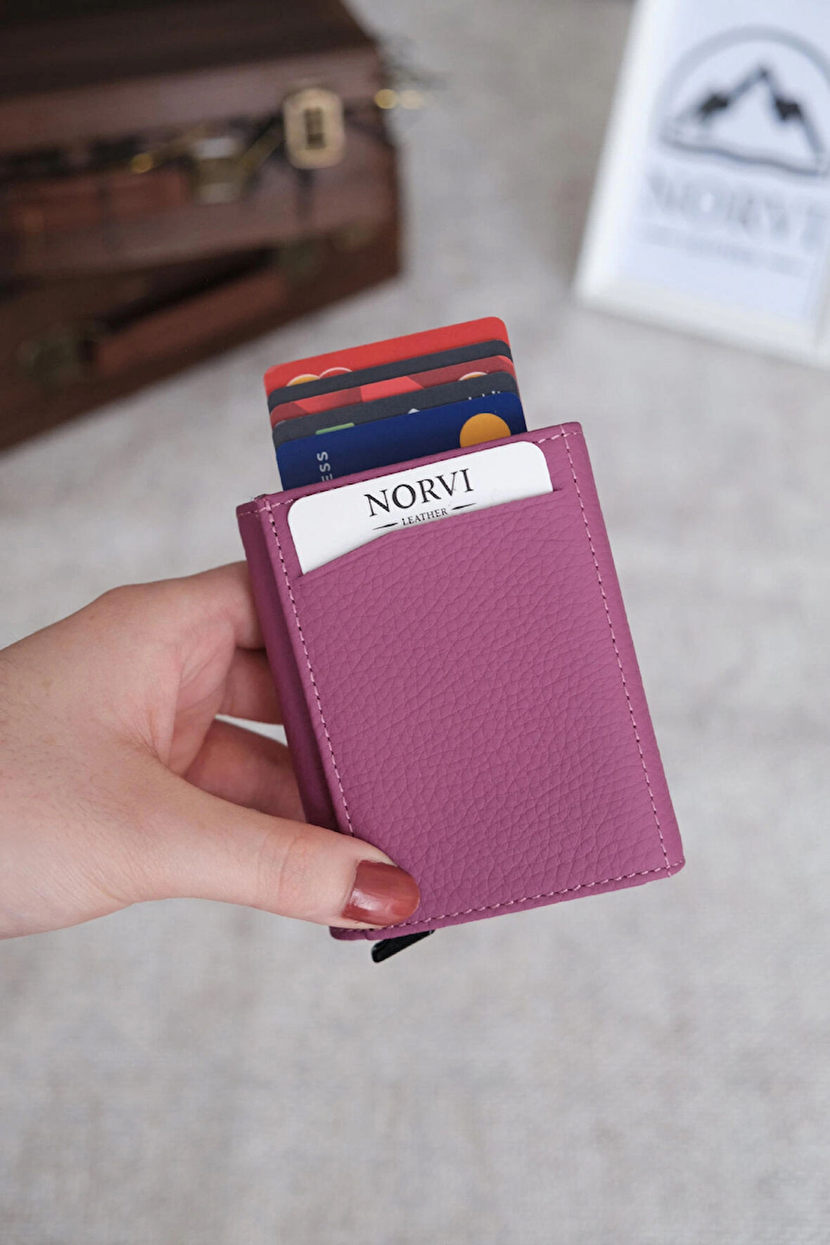 Mekanizmalı Otomatik Hakiki Deri Kartlık Pembe