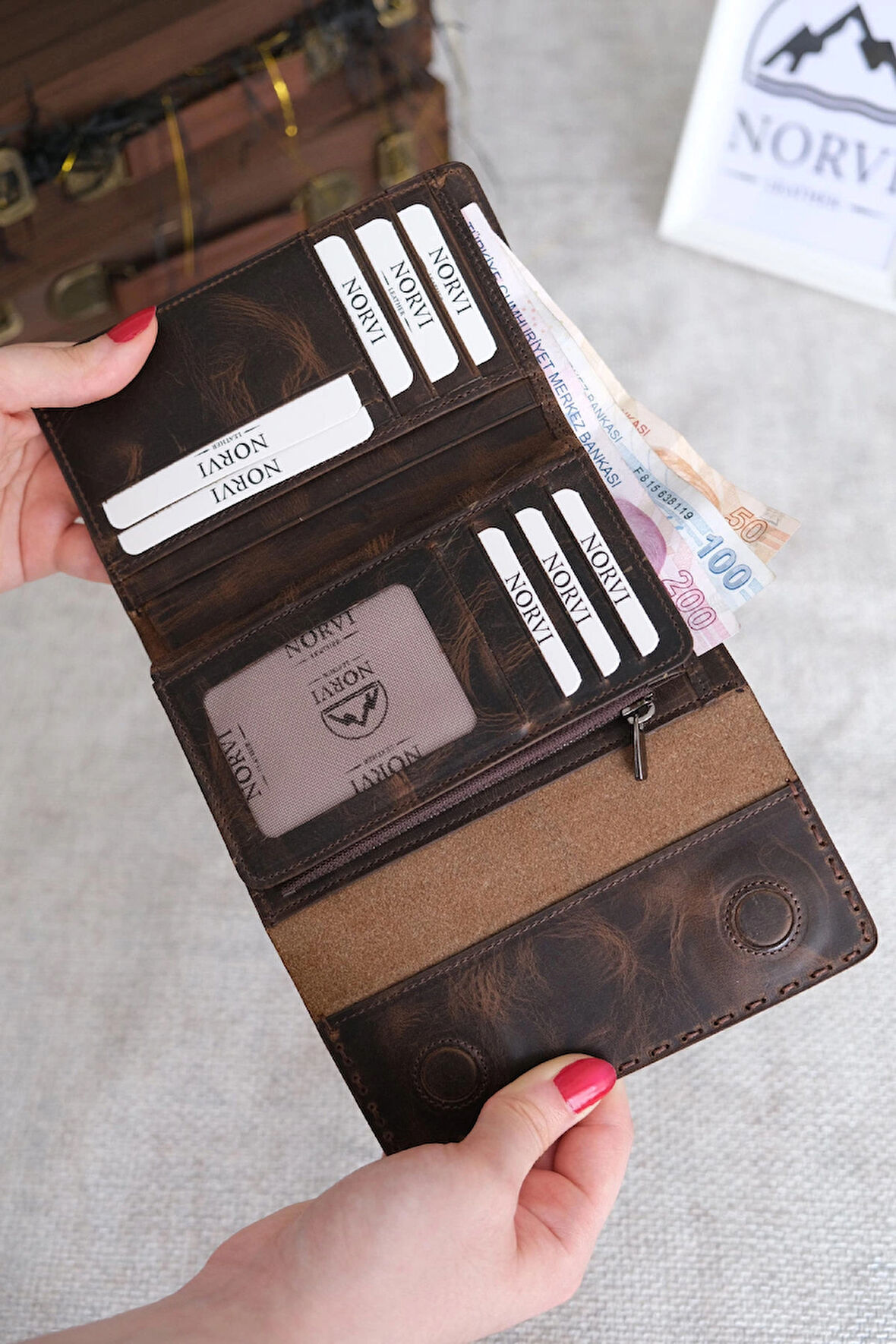 Saraciye Dikişli Çok Bölmeli Hakiki Deri Cüzdan Kadın Kahverengi