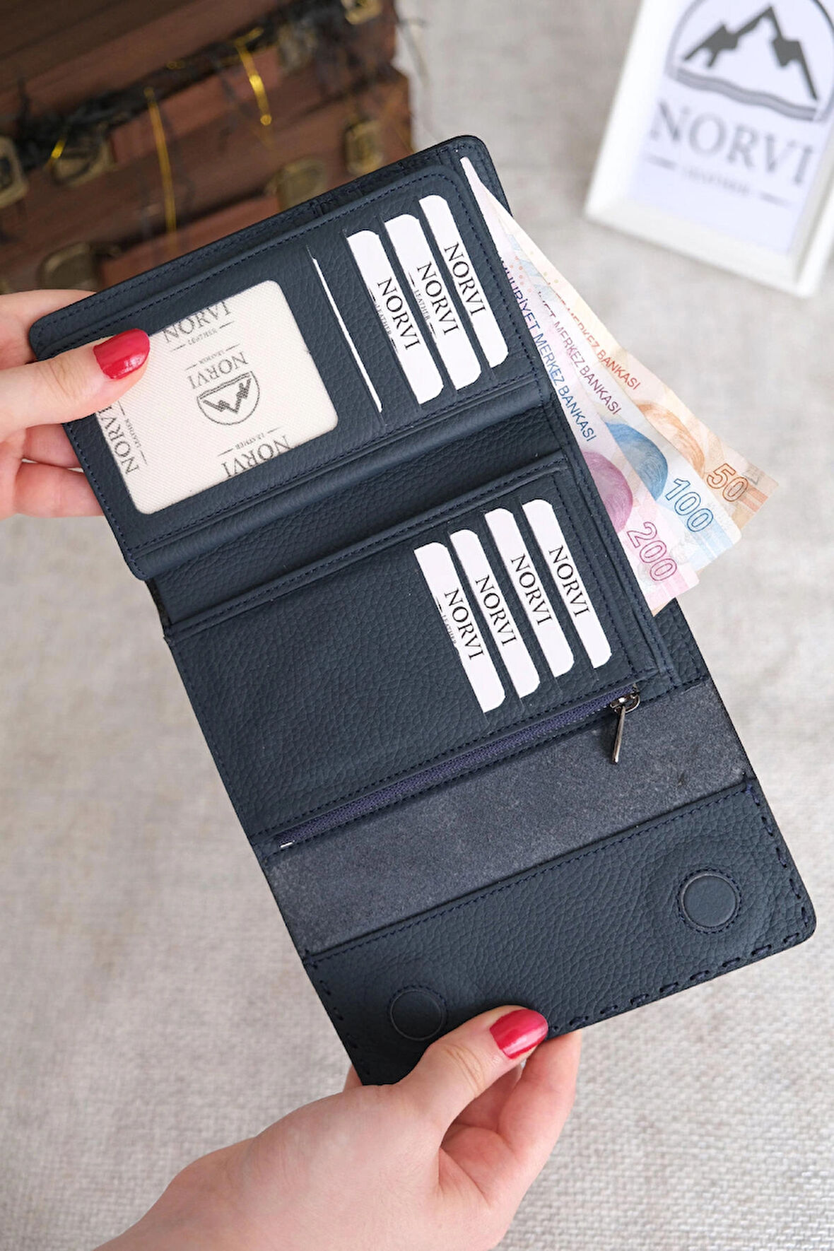 Saraciye Dikişli Çok Bölmeli Hakiki Deri Cüzdan Kadın Koyu Mavi