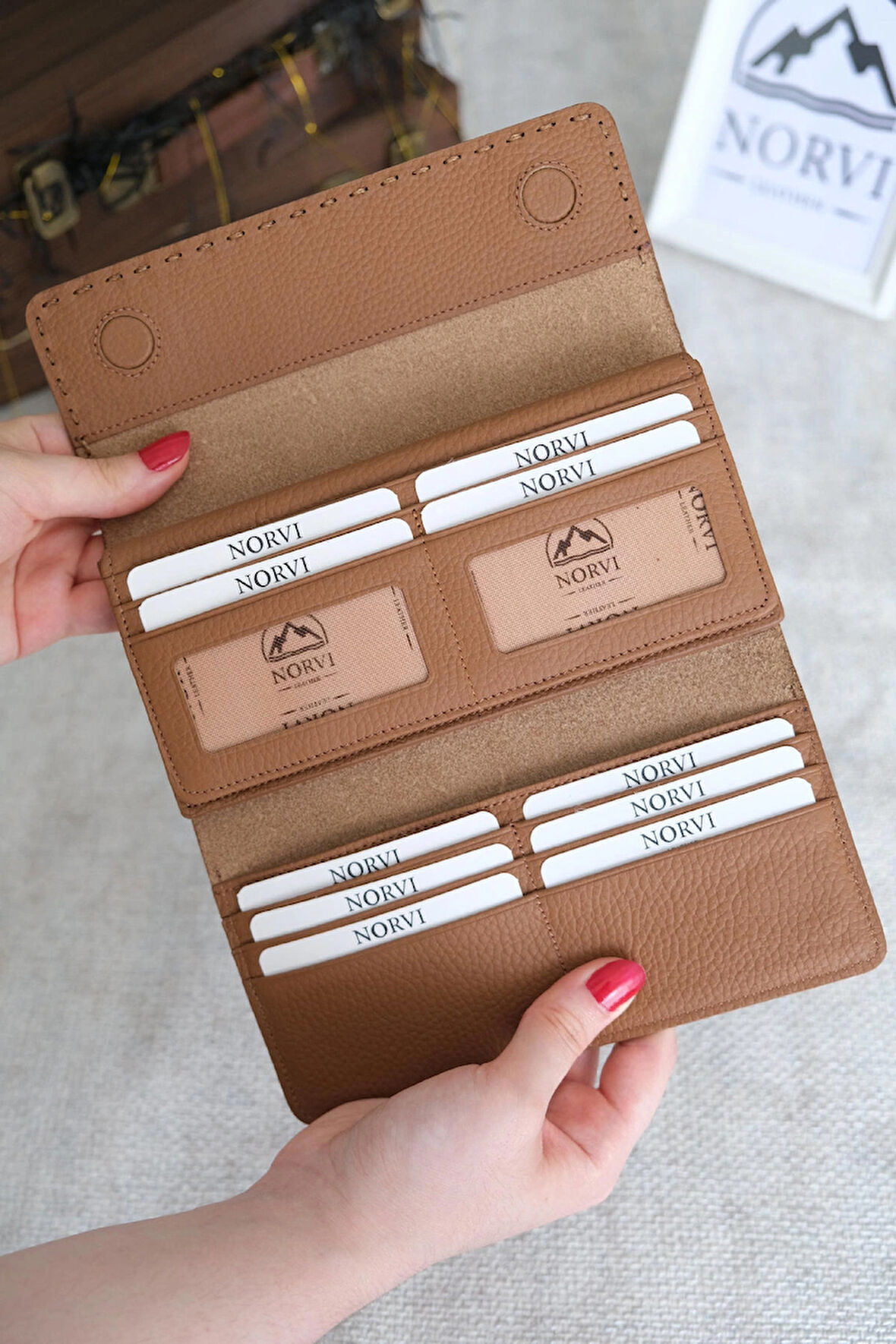 Saraciye Dikişli Telefon Bölmeli Hakiki Deri Cüzdan Taba