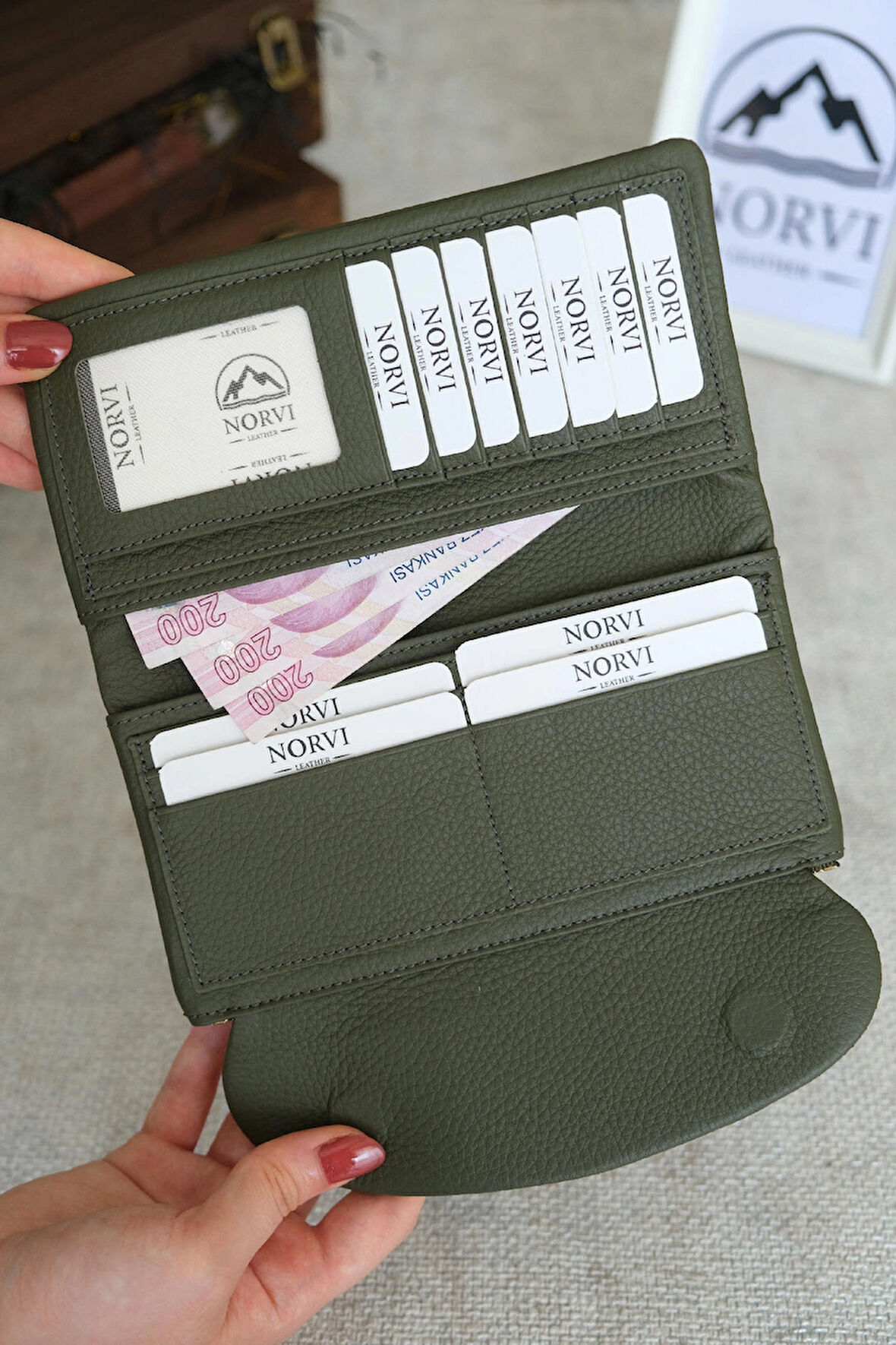 Telefon Bölmeli Hakiki Deri Kadın Cüzdan Yeşil