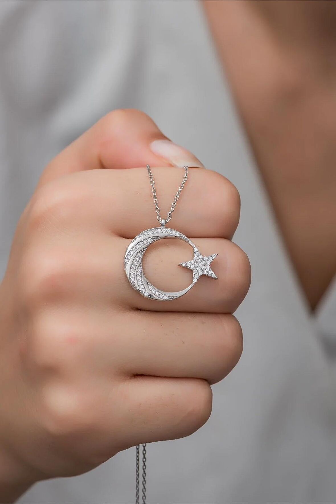 925 Ayar Gümüş Beyaz Zirkon Taşlı Ayyıldız Kolye