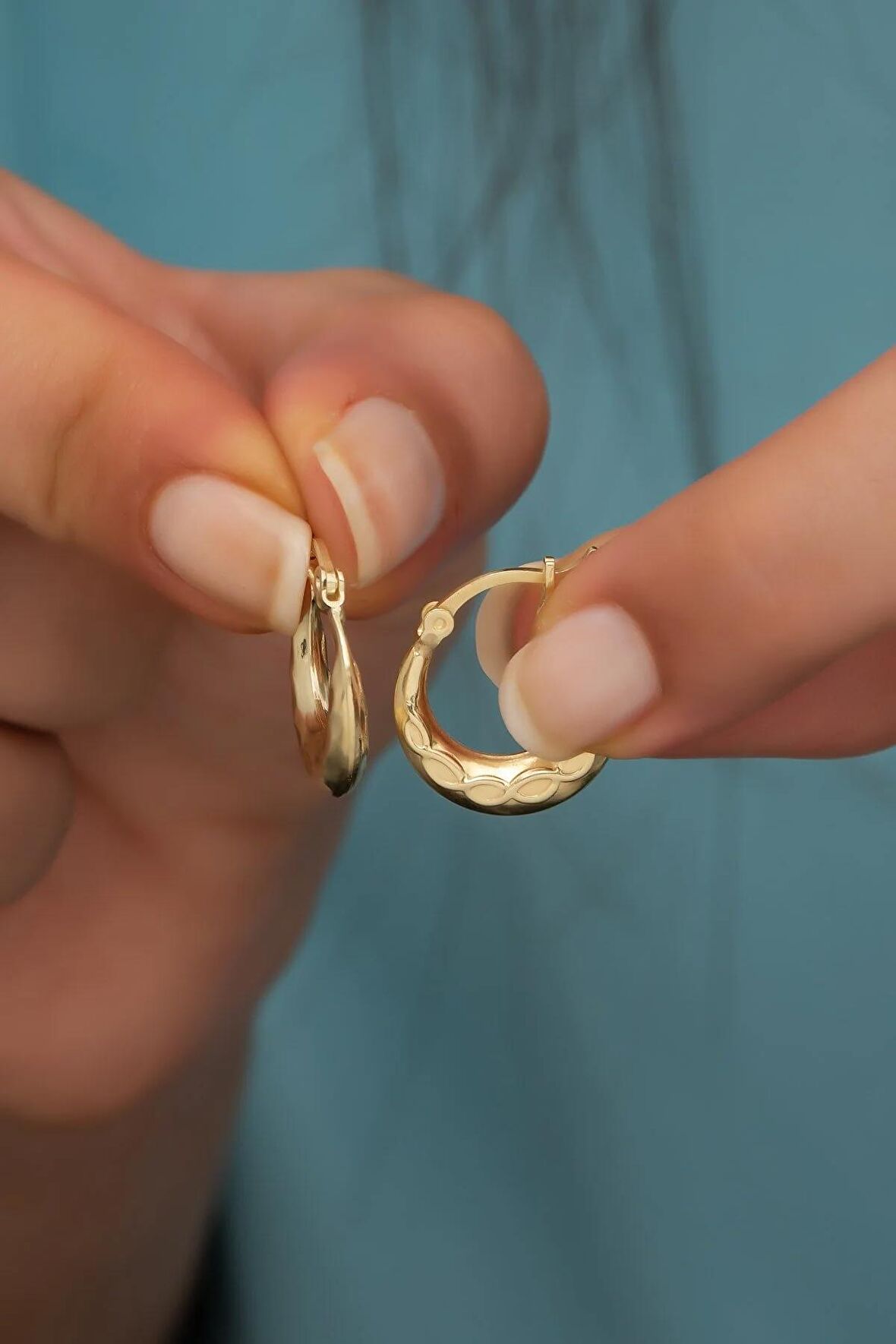 925 Ayar Gümüş Gold Sonsuzluk Desenli Şarnel Küpe