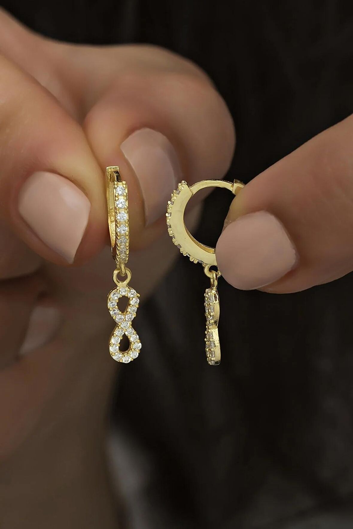 925 Ayar Gümüş Sallantılı Gold Sonsuzluk Küpe