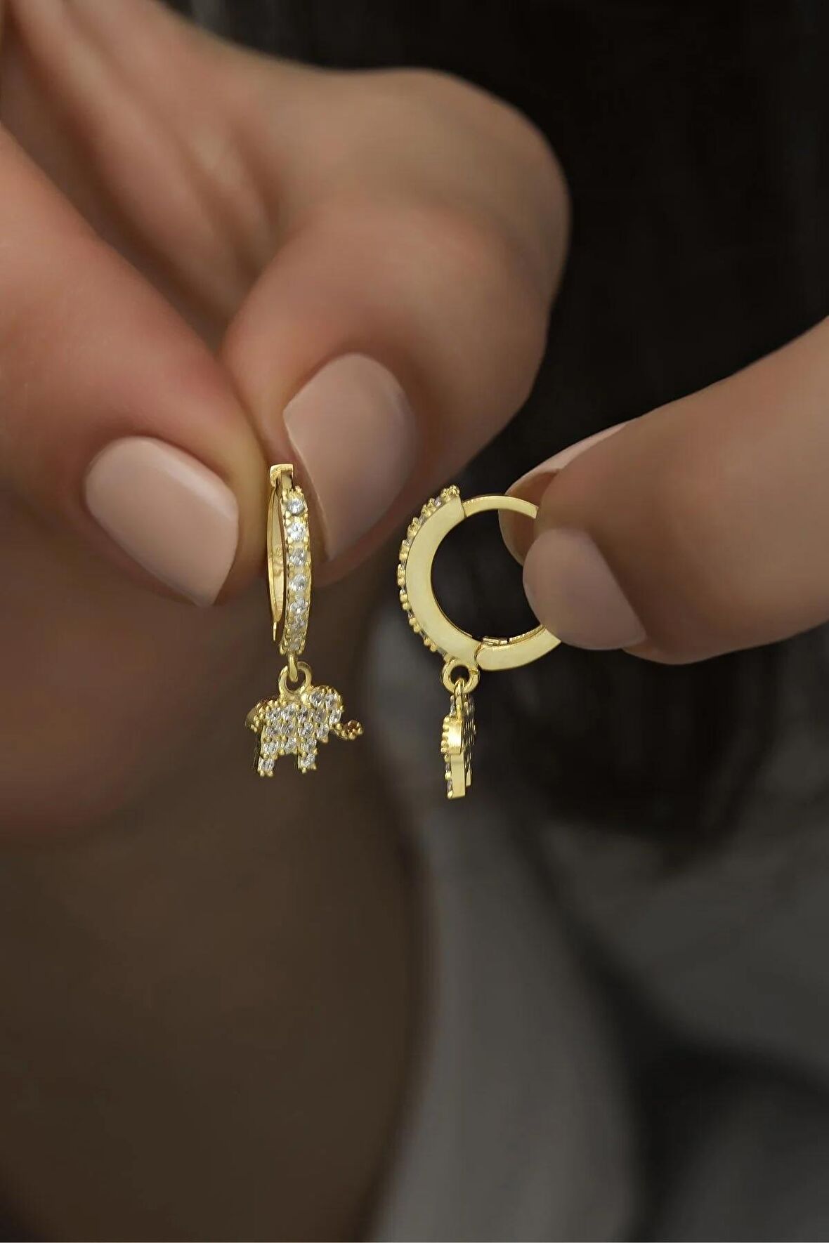 925 Ayar Gümüş Sallantılı Gold Fil Küpe