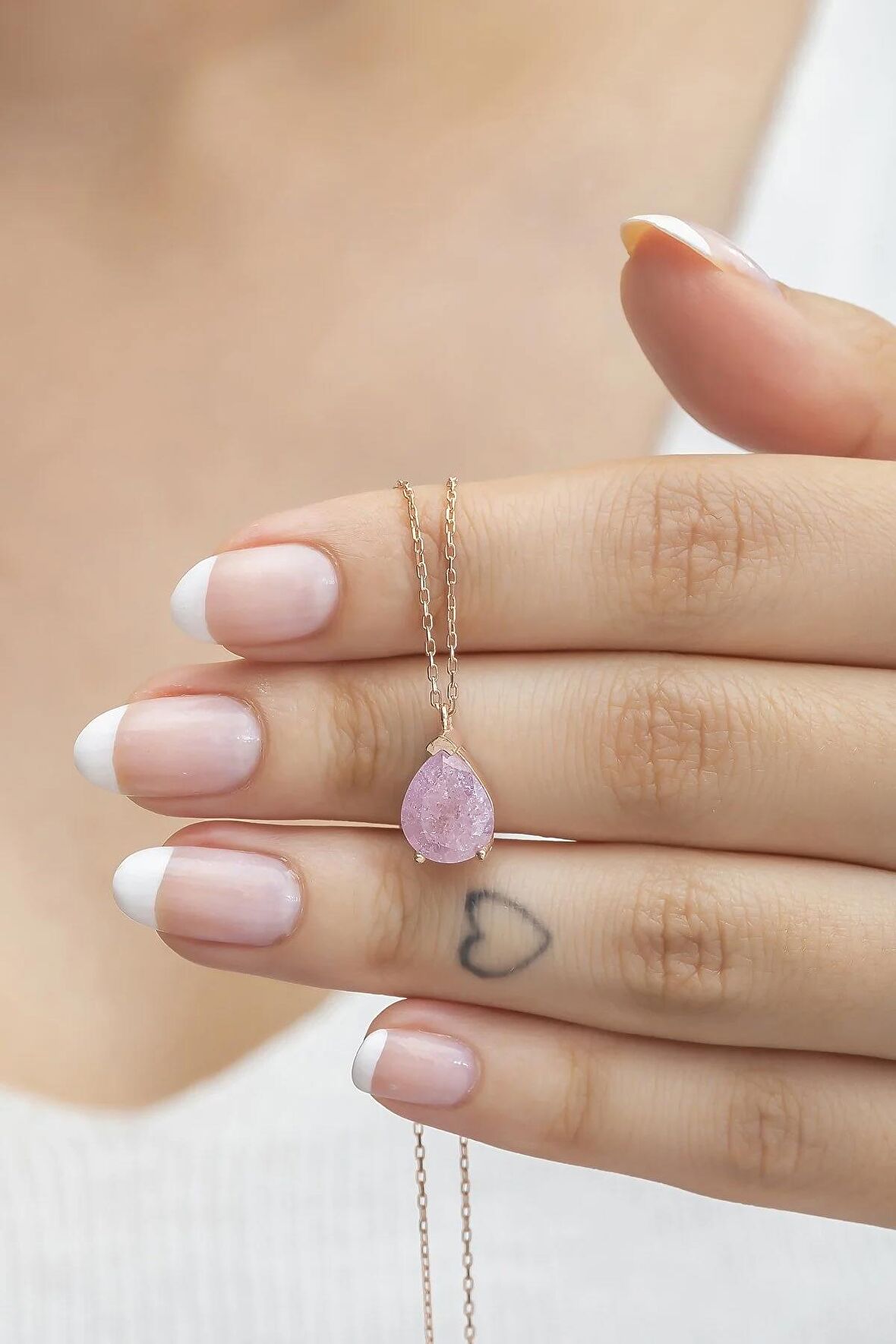 925 Ayar Gümüş Pembe Taşlı Damla Tektaş Kolye