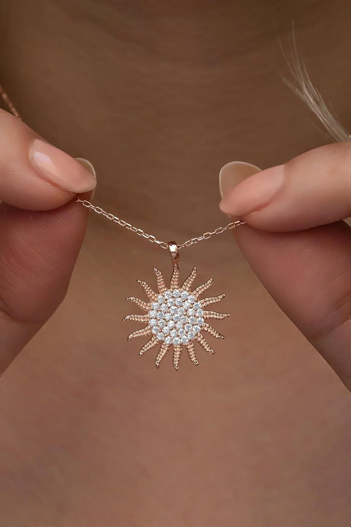 925 Ayar Gümüş Rose Kaplama Zirkon Taşlı Güneş Model Kolye