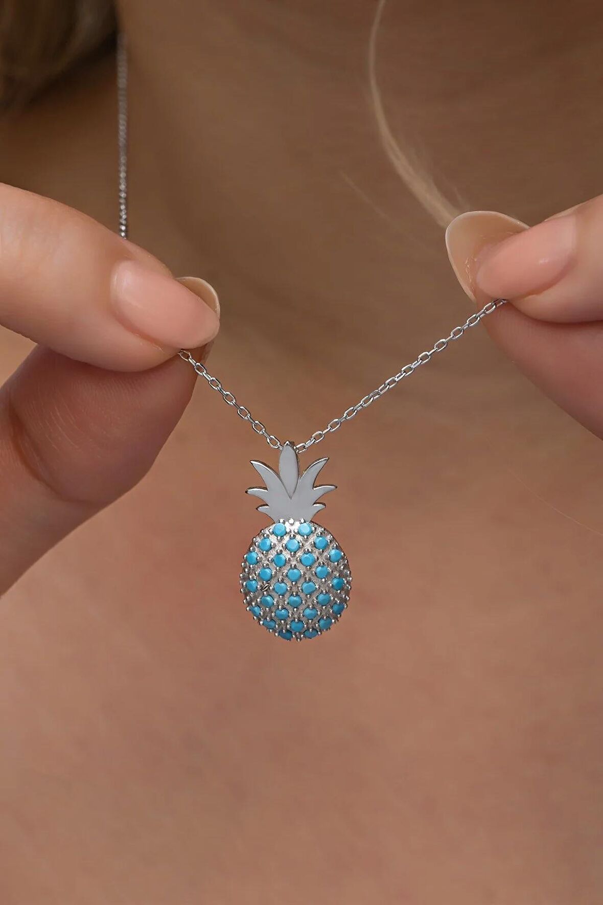 925 Ayar Gümüş Rodyum Kaplama Turkuaz Taşlı Ananas Kolye