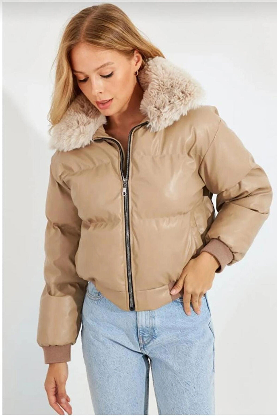 Kadın yakası kürklü deri Düz Renk Fermuarlı Astarlı Puffer şişme mont ,Uzun Kollu Cepli Sonbahar Kış