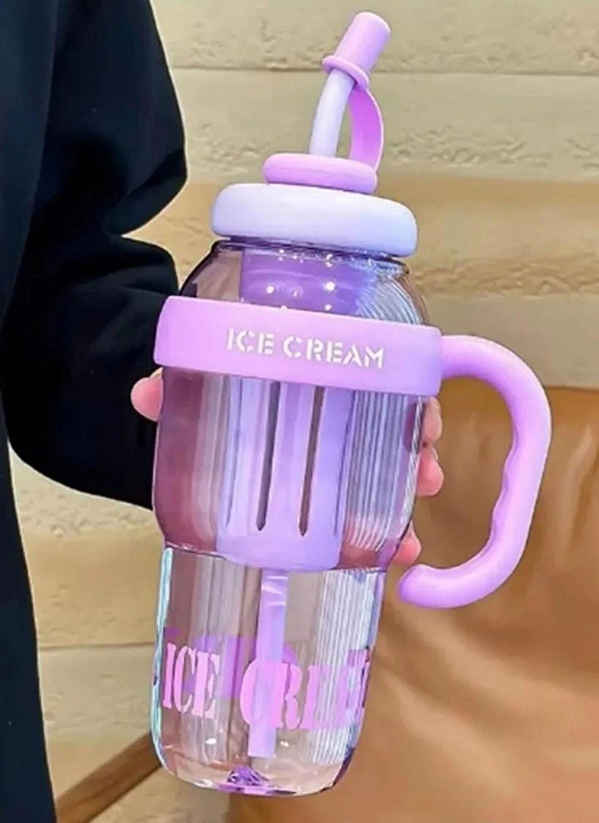 ICE CREAM Tasarımlı Pipetli Suluk 1.3 Litre Büyük Hacimli, Şeffaf Renkli Matara, Sızdırmaz Kapak