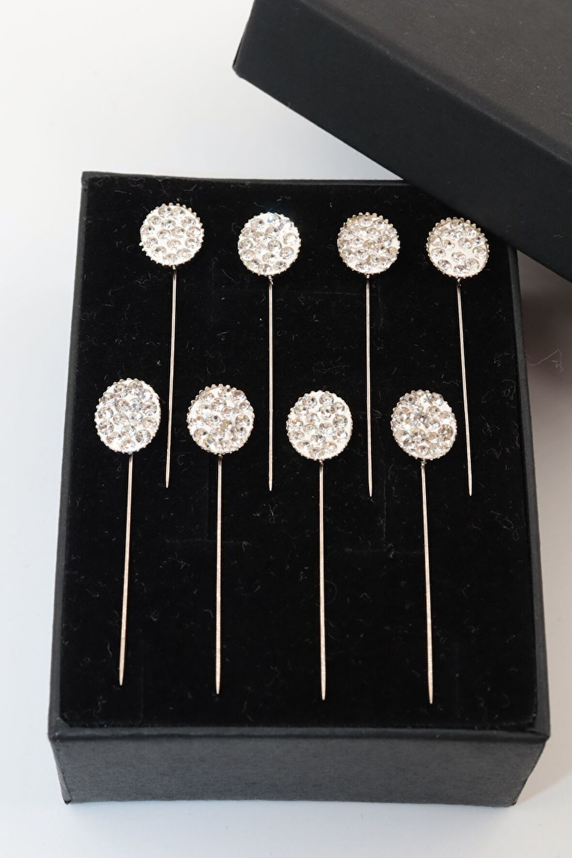 8li Kristal Taşlı Beyaz Eşarp Iğnesi. Şal Iğnesi. Türban Iğnesi. Başörtü Iğnesi. Eşarp Ve Şal Iğnesi