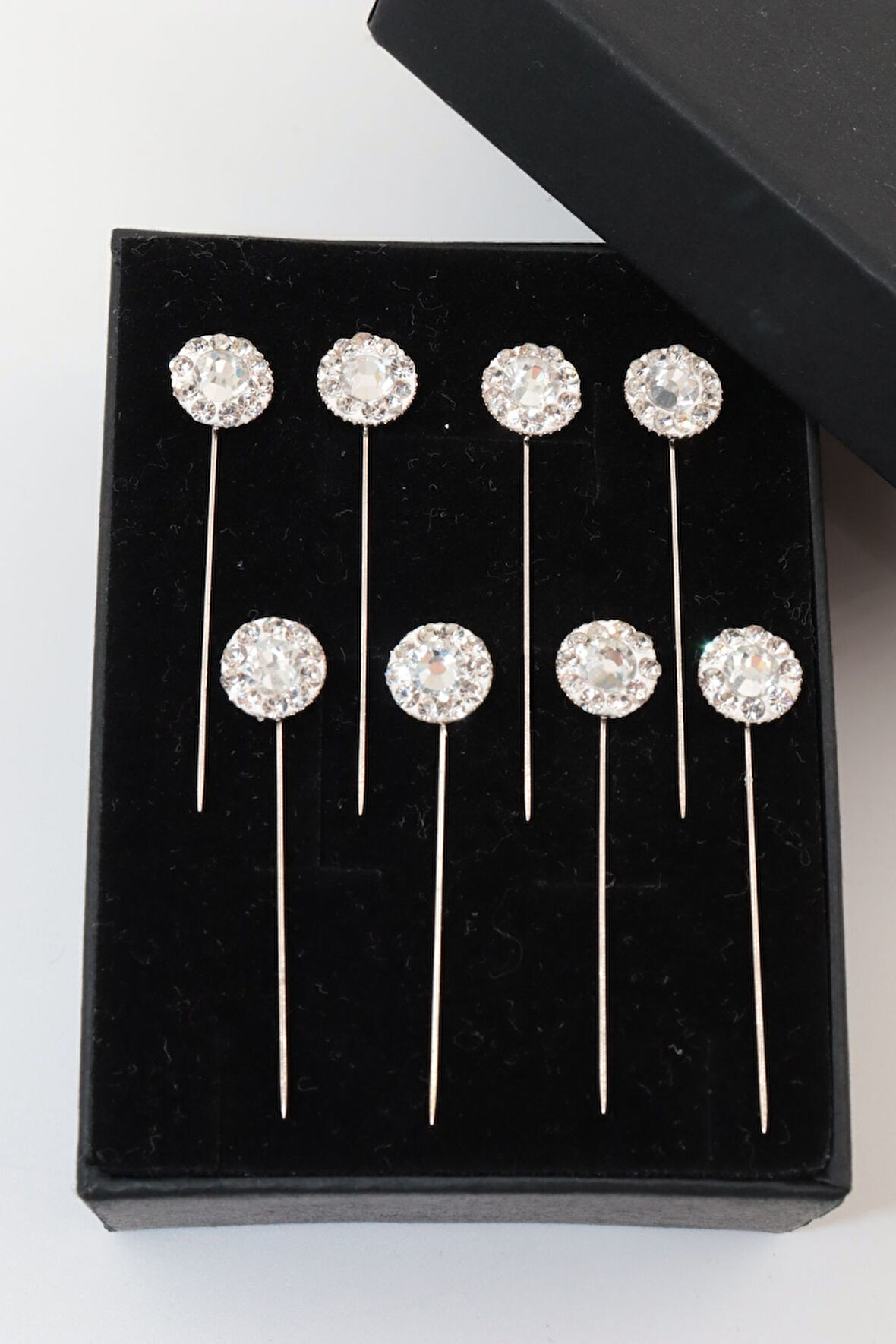 8li Yuvarlak taşlı eşarp ve şal iğnesi. Eşarp iğnesi. Şal iğnesi. Türban iğnesi. Başörtü iğnesi