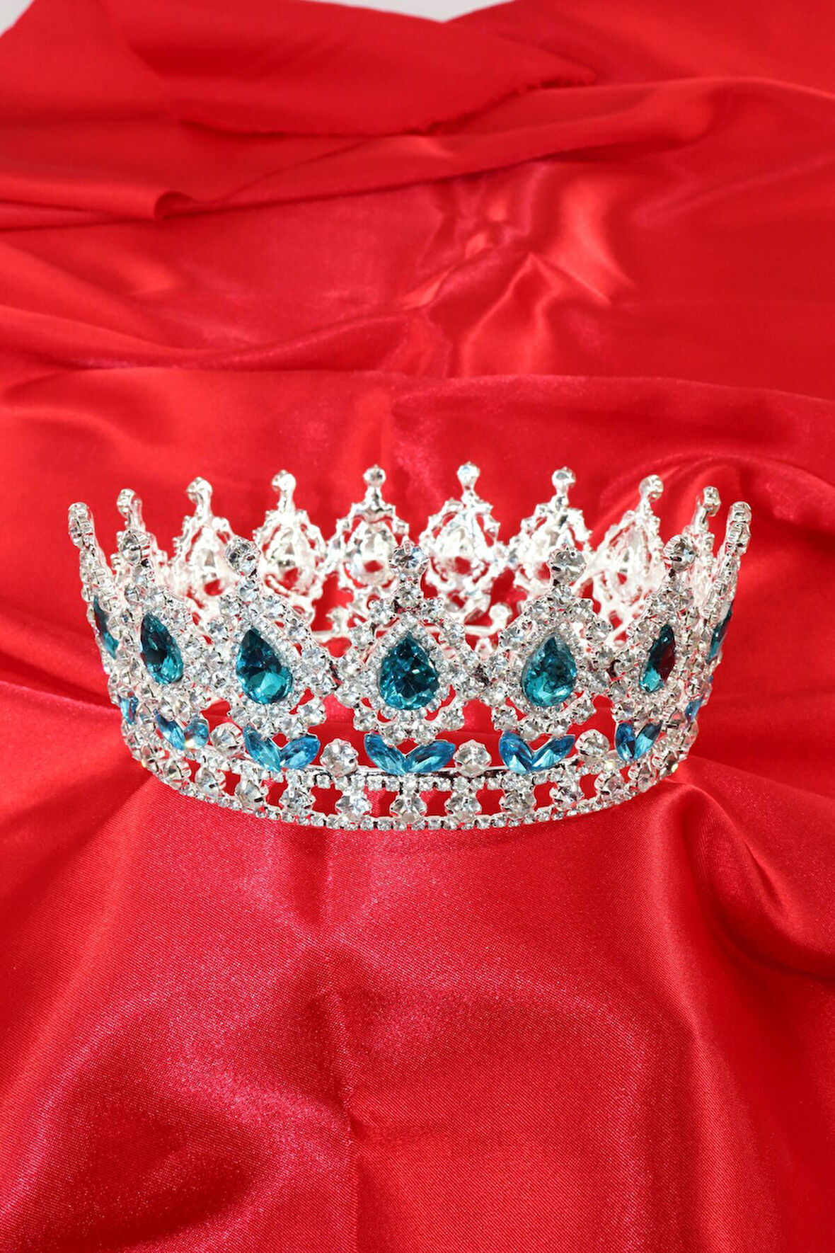 Pasta tacı. Doğum günü tacı. Kral tacı pasta süsü. Kraliçe tacı pasta süsü. Birthday tacı.