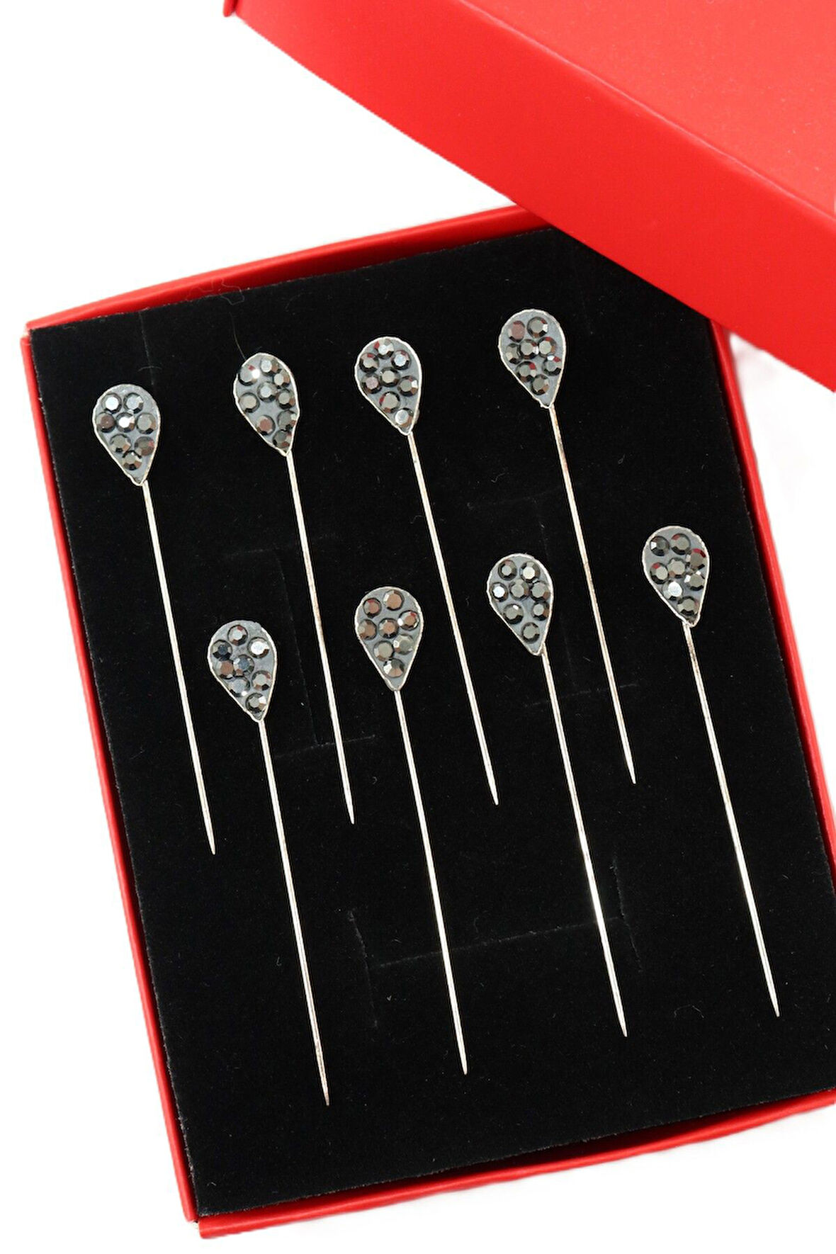 8’li Badem taşlı eşarp iğnesi. Şal iğnesi. Türban iğnesi. Başörtü iğnesi. Eşarp ve şal iğnesi