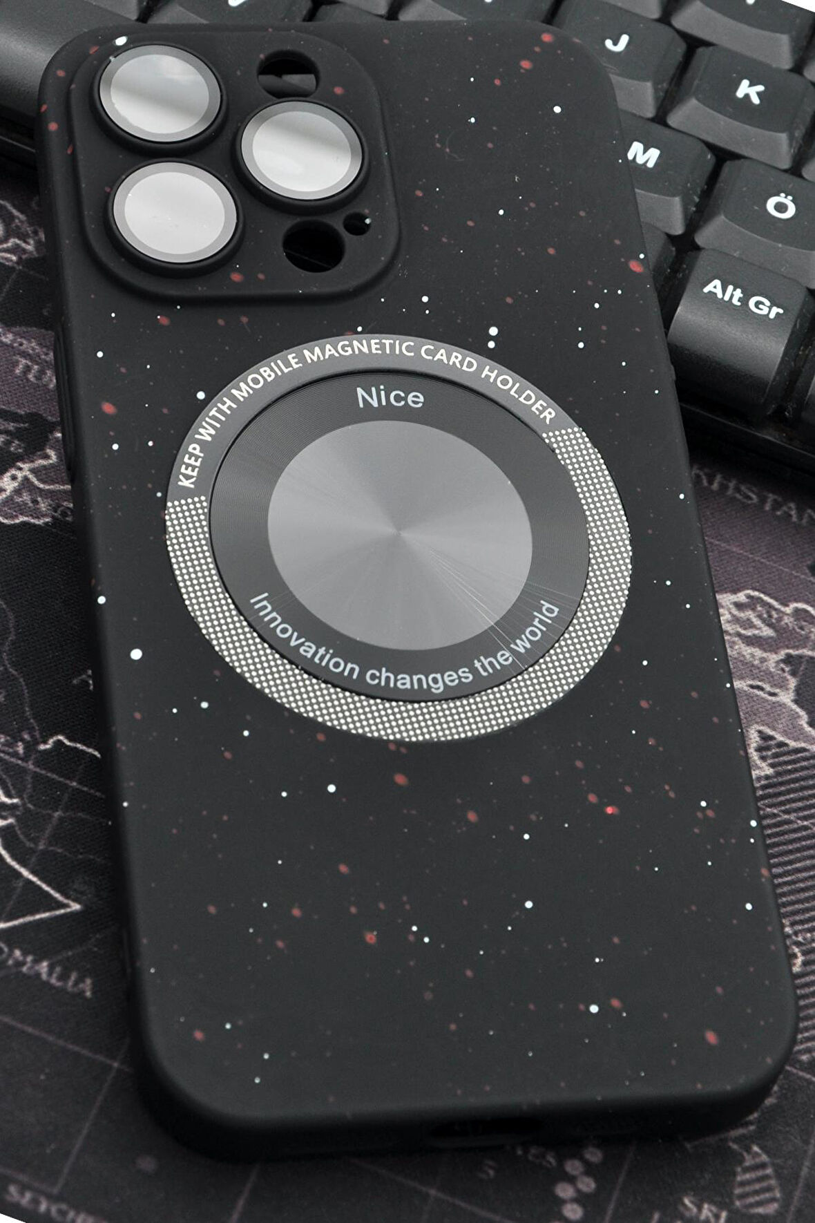 iPhone 13 Pro Uyumlu Siyah Benekli Desenli İnce Sert Kapak Kılıf Kamera Lens Korumalı