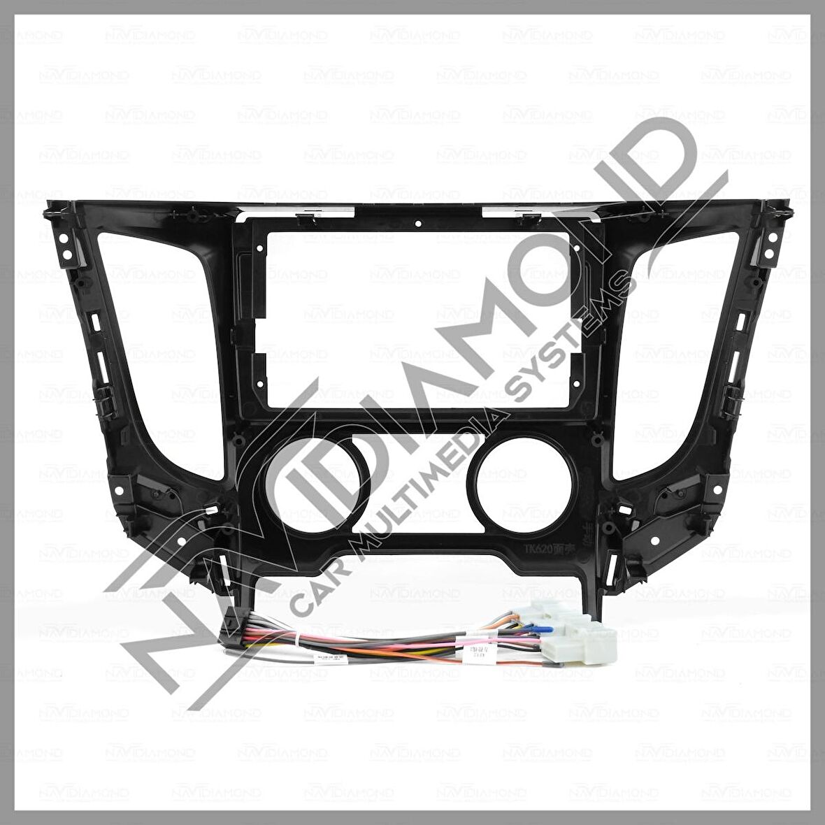 NAVIDIAMOND MITSUBISHI L200 2015-2022 MANUEL ANDROİD TEYP ÇERÇEVE (9 INCH) - SOKET - CANBUS