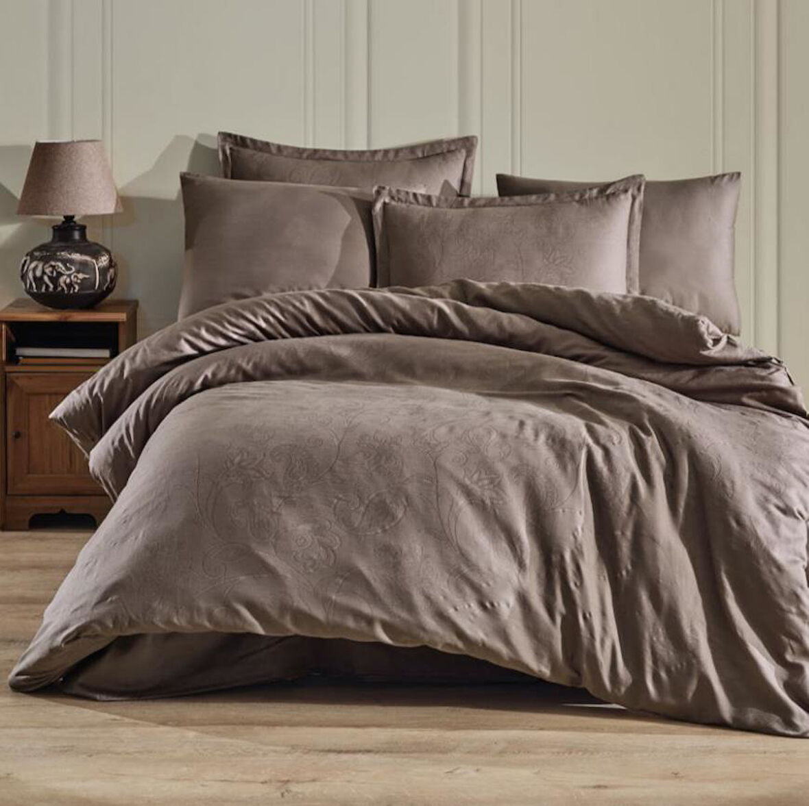 Exclusive Jakarlı Çift Kişilik Pamuk Saten Nev Takımı Sadra V1 Kahve