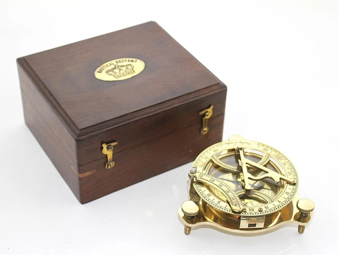 Ahşap Kutulu Pirinç Pusula Model 11