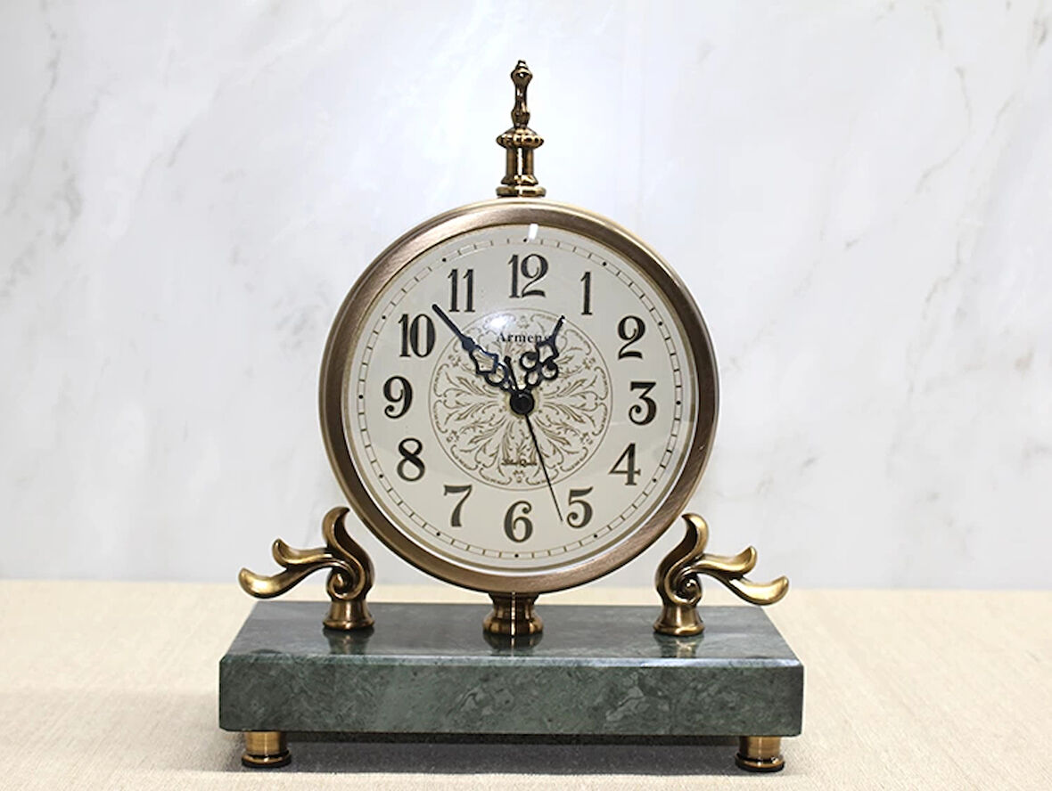 Mermer Tabanlı Masaüstü Saat