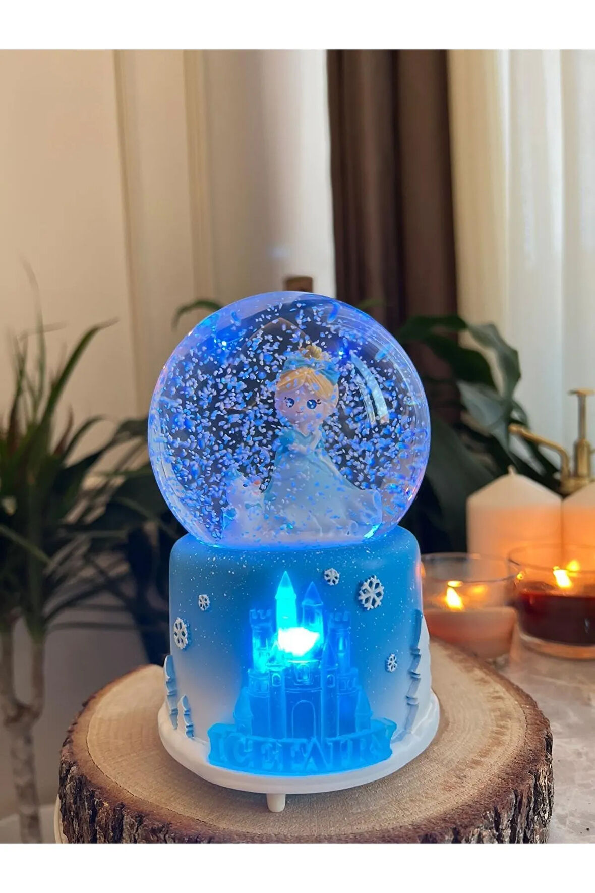 Mega Boy Frozen Kar Küresi Otomatik Kar Üflemeli Işıklı Müzikli Kar Küresi