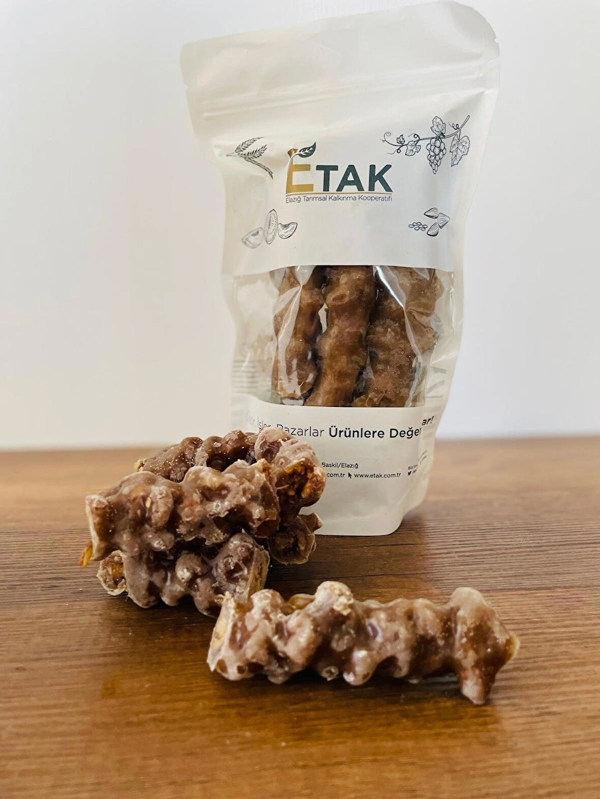 ETAK ORCİK (CEVİZLİ SUCUK) 500 GR