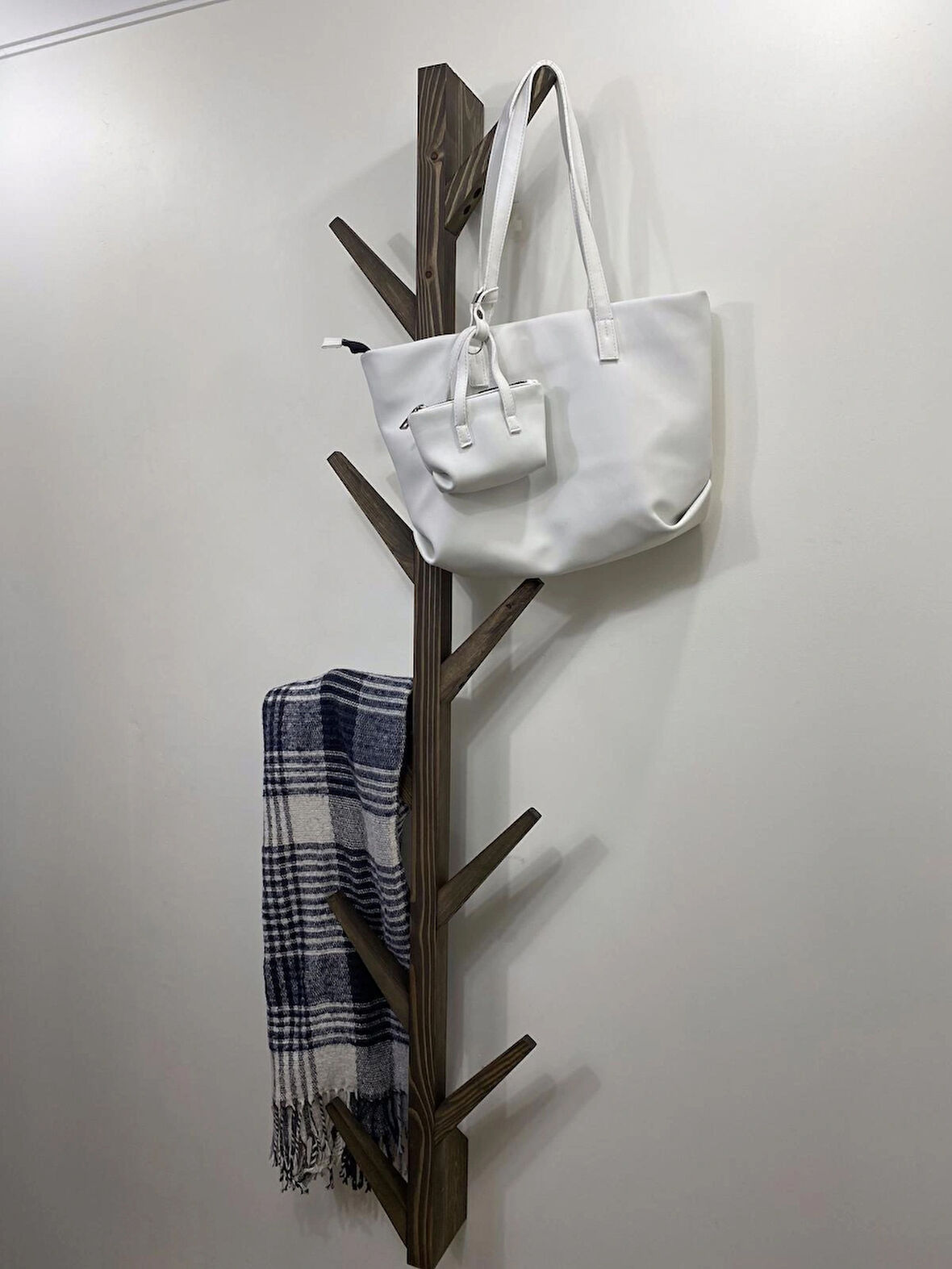 O&A Wood Doğal Ahşap Vestiyer, Dekoratif 8 Askılı Portmanto, Ceviz