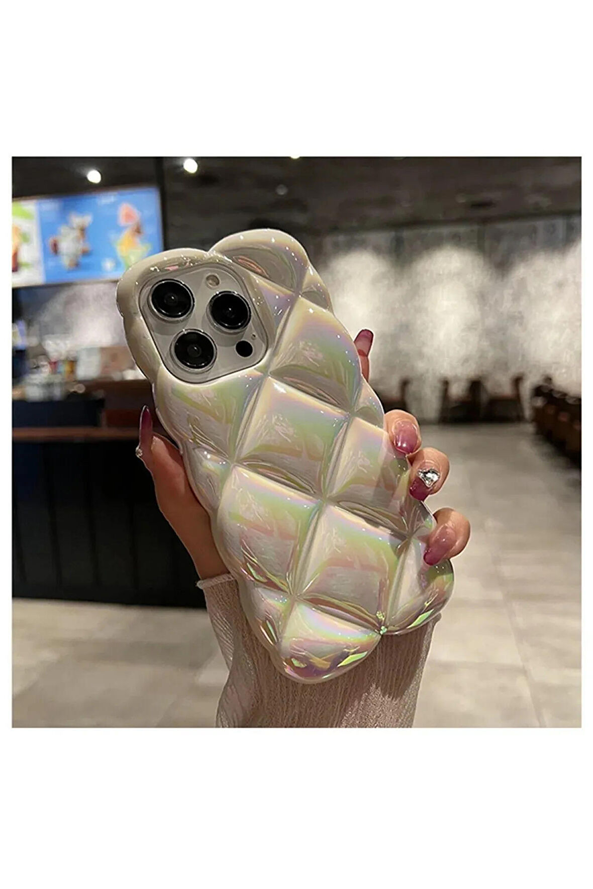 iPhone 13 Pro Uyumlu Geometrik Dilimli Hologramlı Baklava Şişme Puf Koruyucu Kapak Kılıf