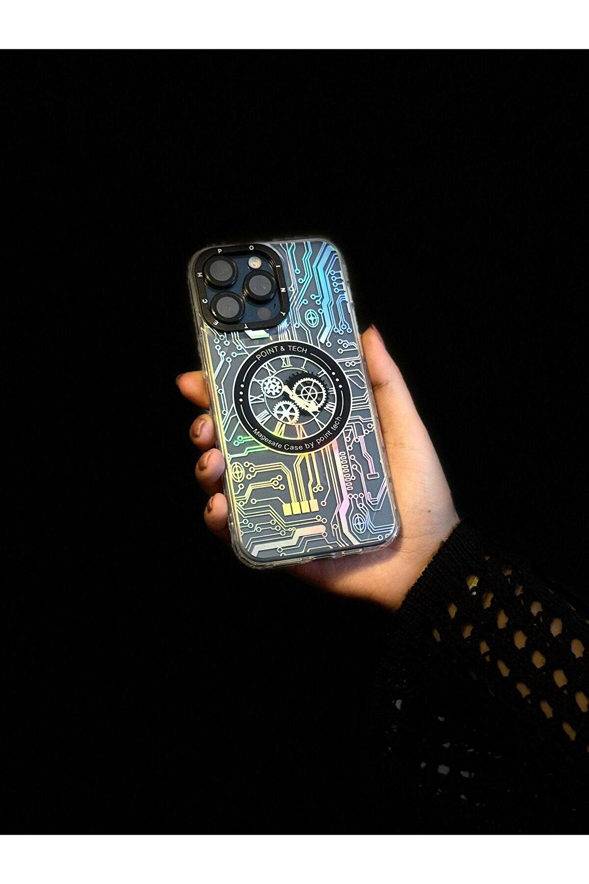 Iphone 15 Uyumlu Çark Desenli Darbe Emici Özellikli Magsafe Kılıf