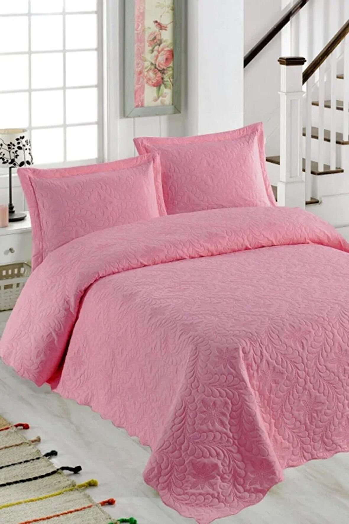 Ivy Rose Çift Kişilik Microfiber Kapitone Yatak Örtüsü