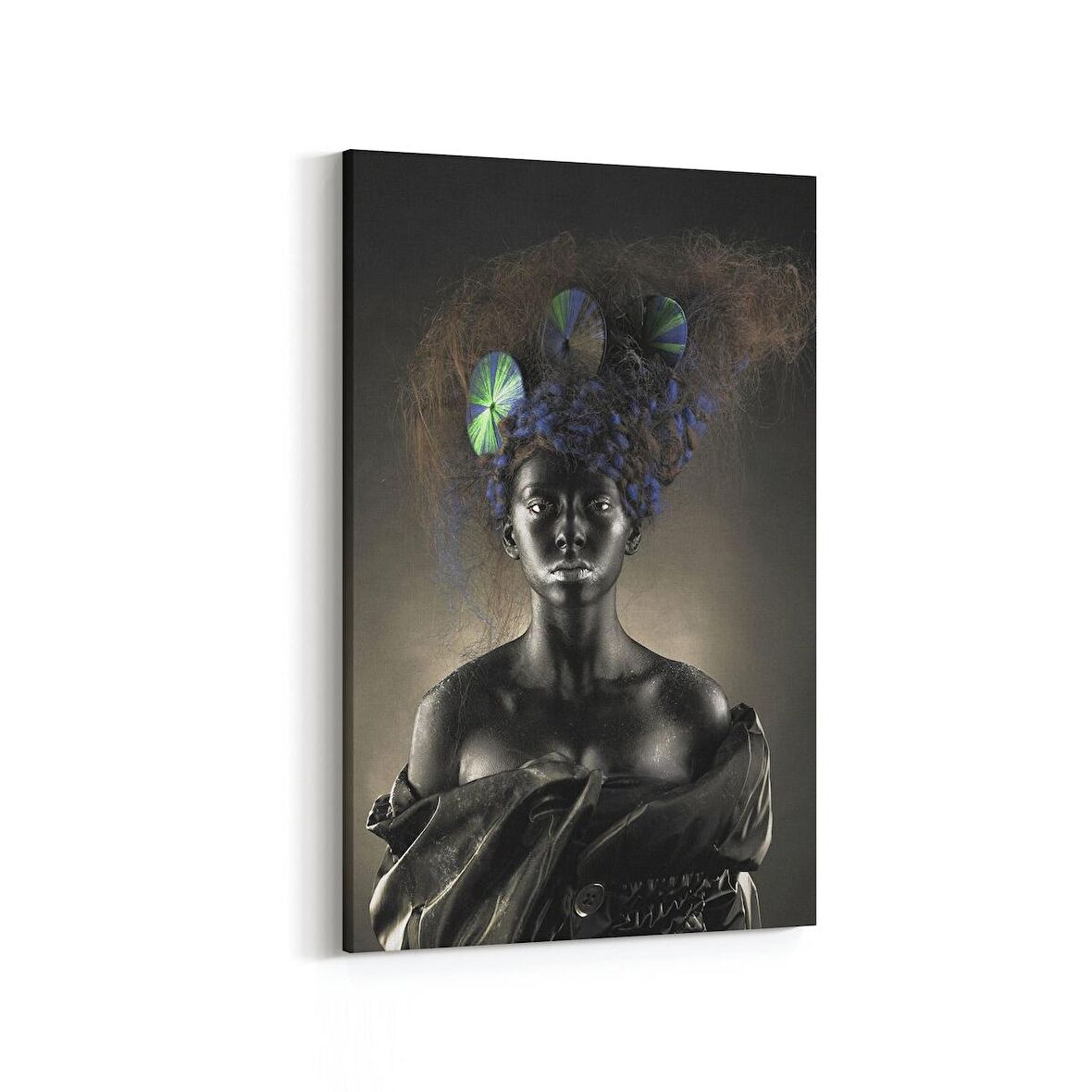 Olla 16999D Model / Manken Görseli Dikey Kanvas Tablo (Ölçü: 100X150)