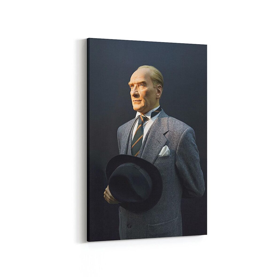 Olla 12421D Mustafa Kemal Atatürk Dikey Kanvas Tablo (Ölçü: 100X150)