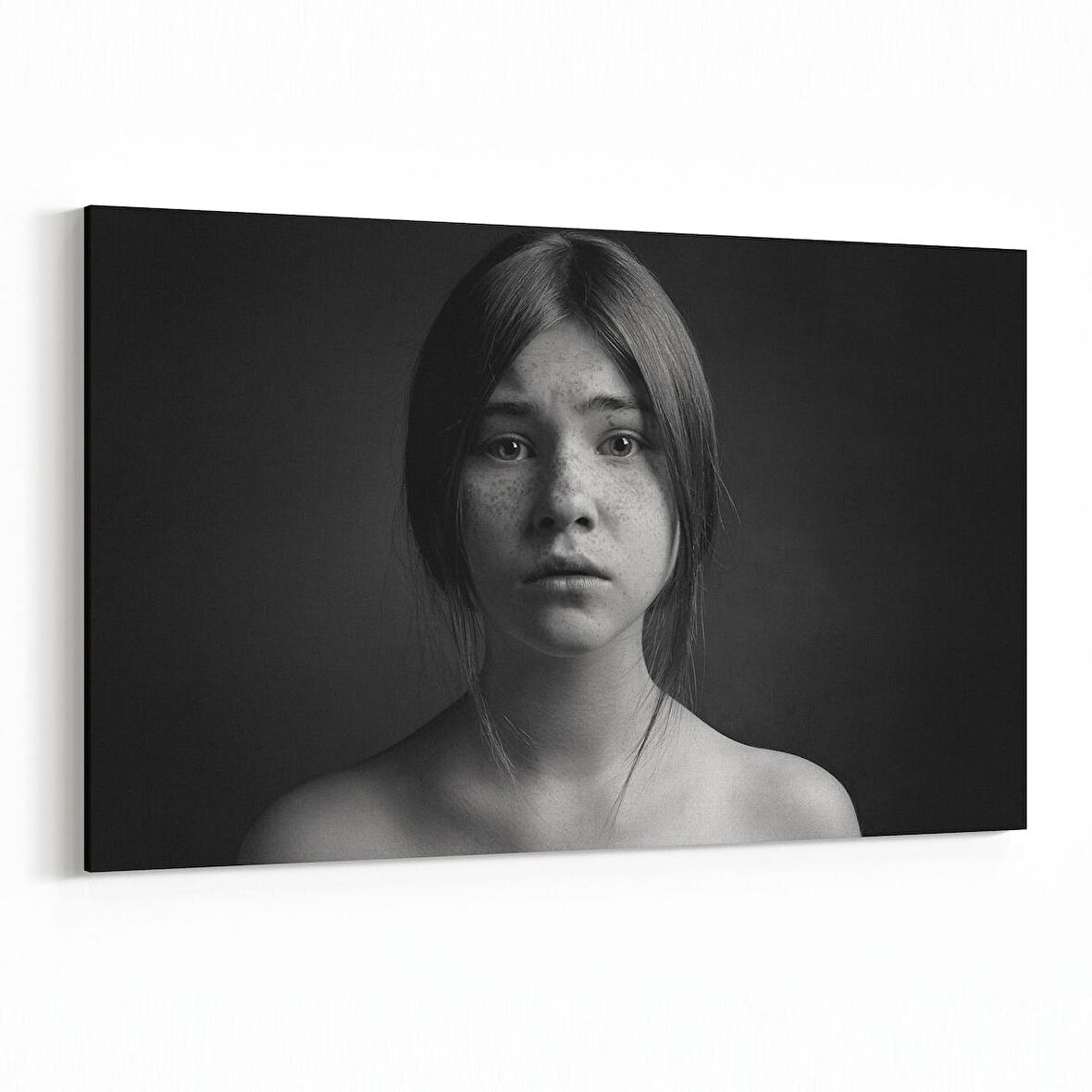 Olla 16918Y Model / Manken Görseli Yatay Kanvas Tablo (Ölçü: 45X30)