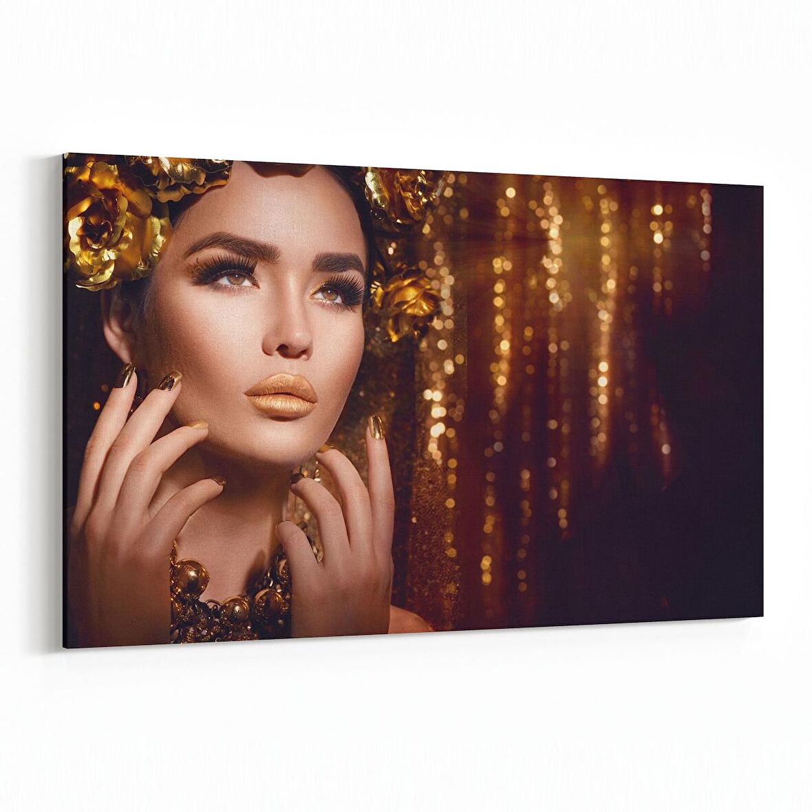 Olla 16980Y Model / Manken Görseli Yatay Kanvas Tablo (Ölçü: 45X30)