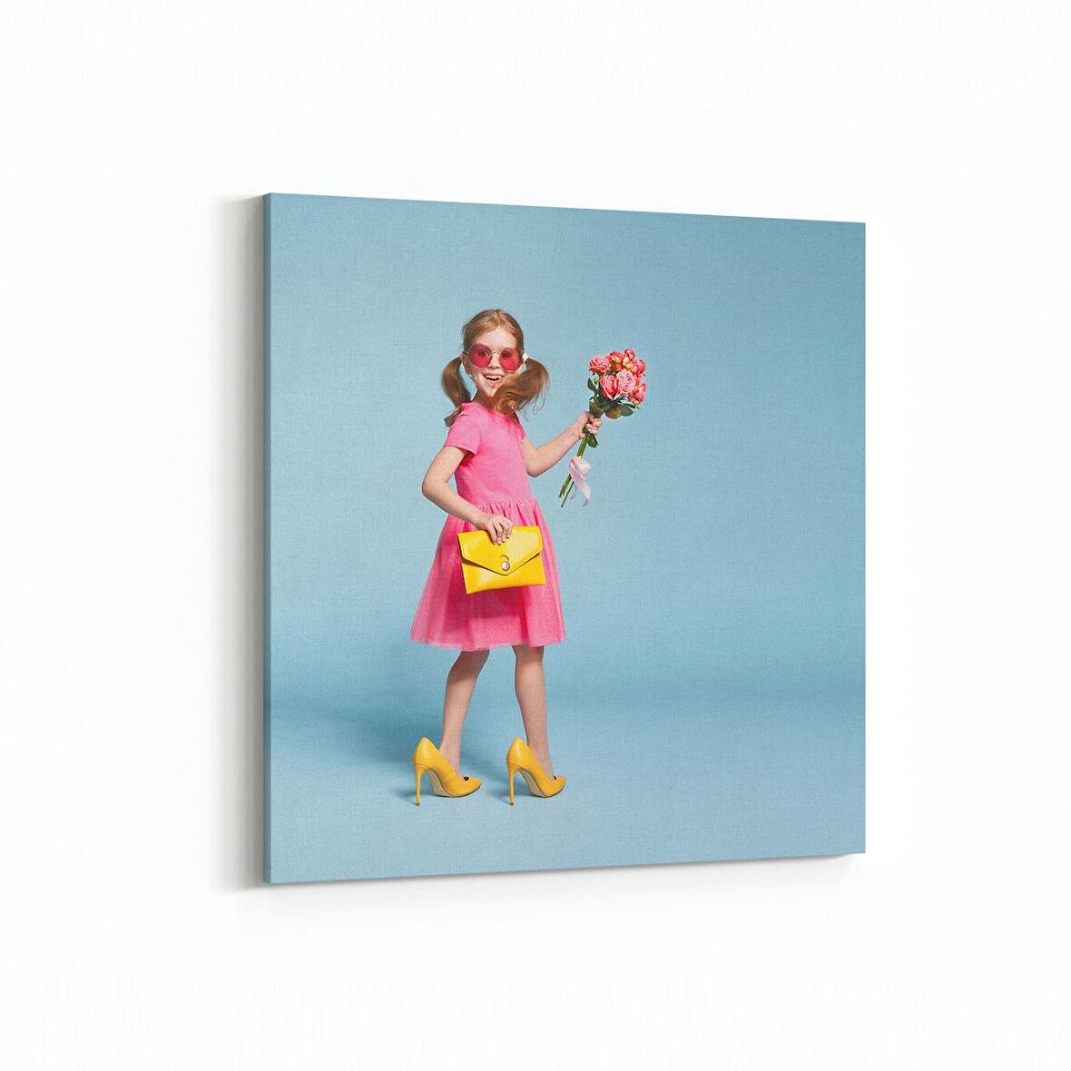 Olla 16756K Model / Manken Görseli Kare Kanvas Tablo (Ölçü: 25X25)