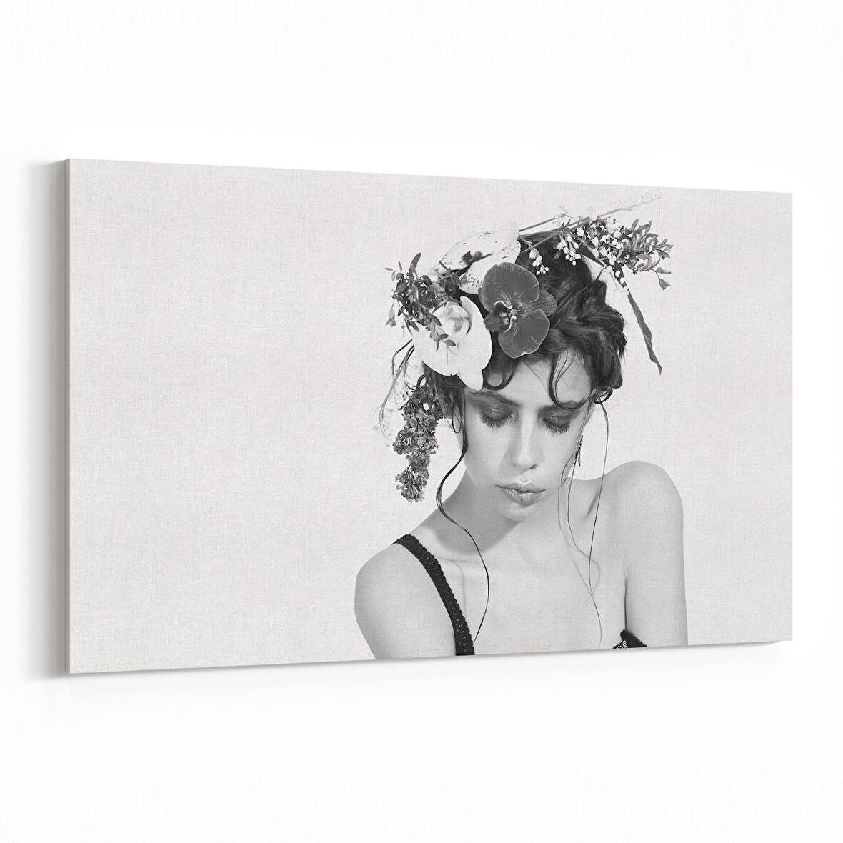 Olla 16775Y Model / Manken Görseli Yatay Kanvas Tablo (Ölçü: 150X100)