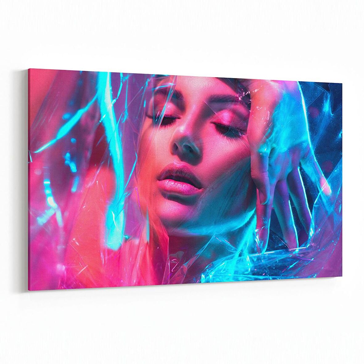 Olla 16810Y Model / Manken Görseli Yatay Kanvas Tablo (Ölçü: 30X20)