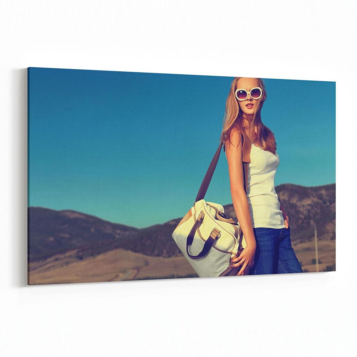 Olla 16797Y Model / Manken Görseli Yatay Kanvas Tablo (Ölçü: 120X80)