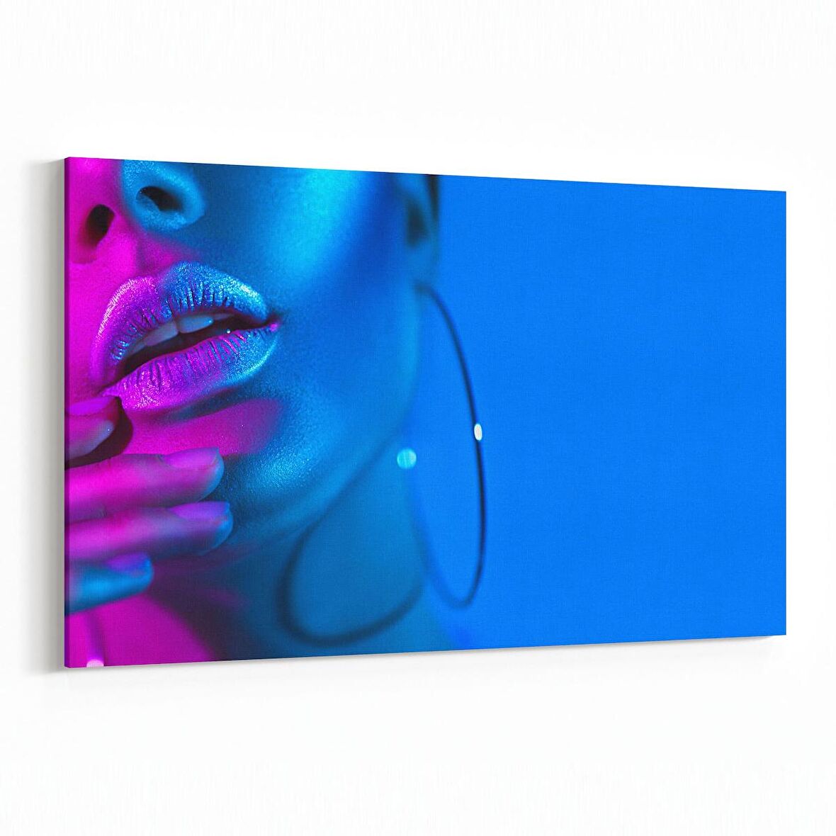 Olla 16768Y Model / Manken Görseli Yatay Kanvas Tablo (Ölçü: 45X30)