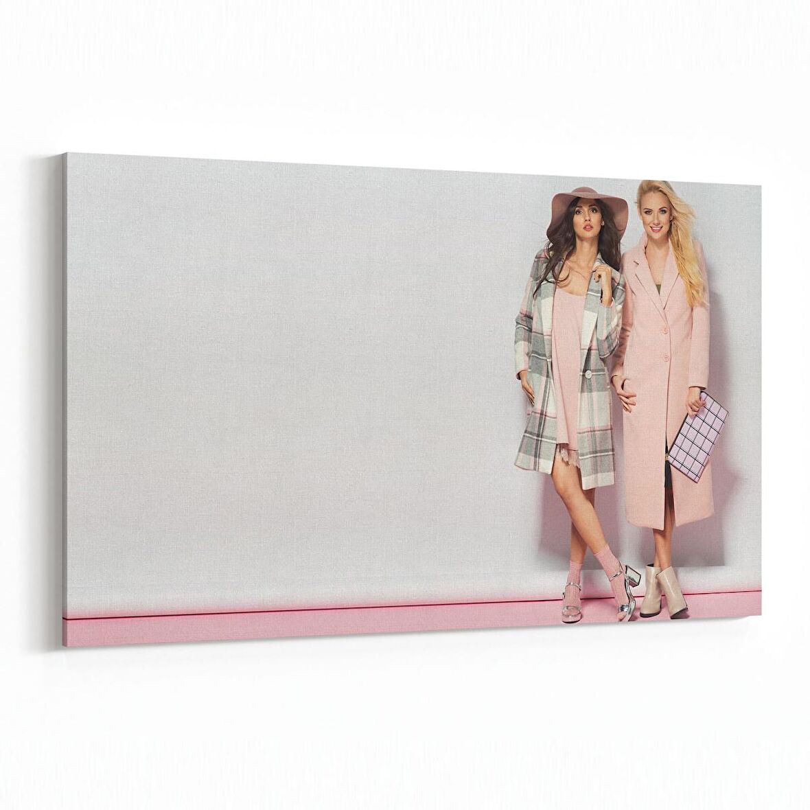 Olla 16944Y Model / Manken Görseli Yatay Kanvas Tablo (Ölçü: 120X80)